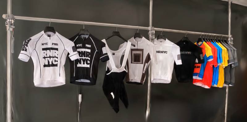 Ropa deportiva en NERF